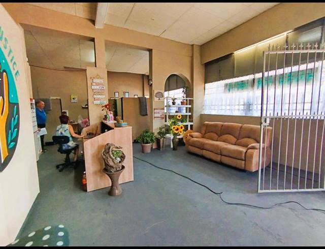 BUSINESS FOR SALE IN BOKSBURG